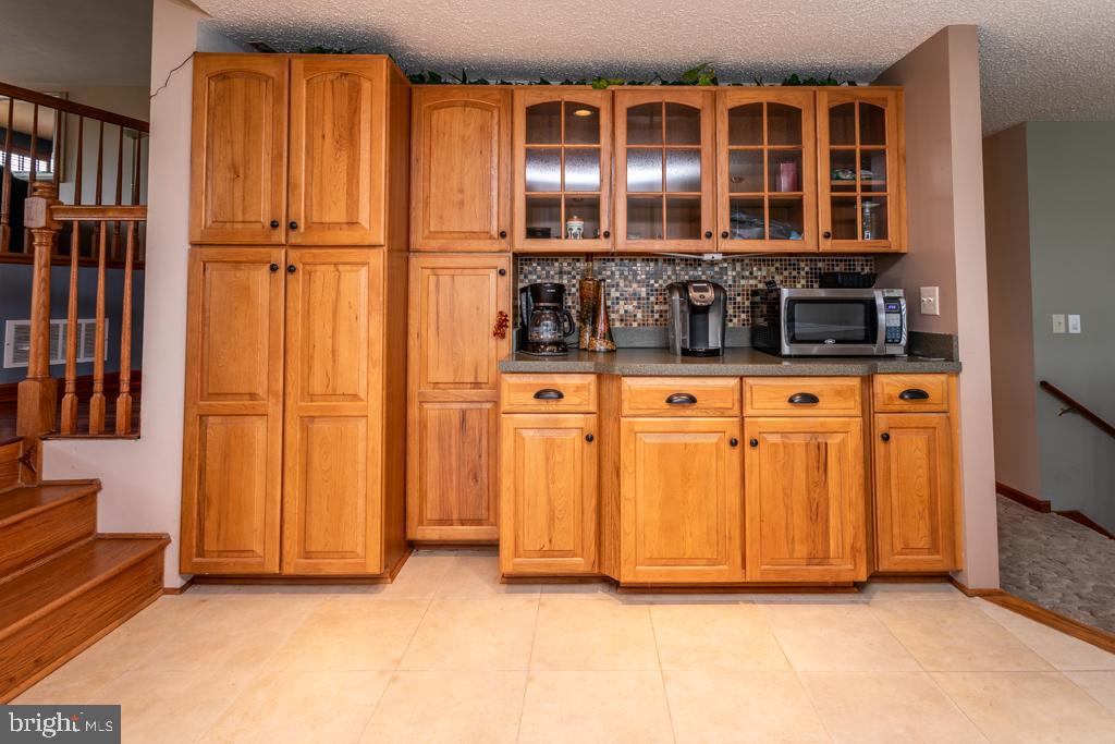 NONE UNRESTRICTED - Residential