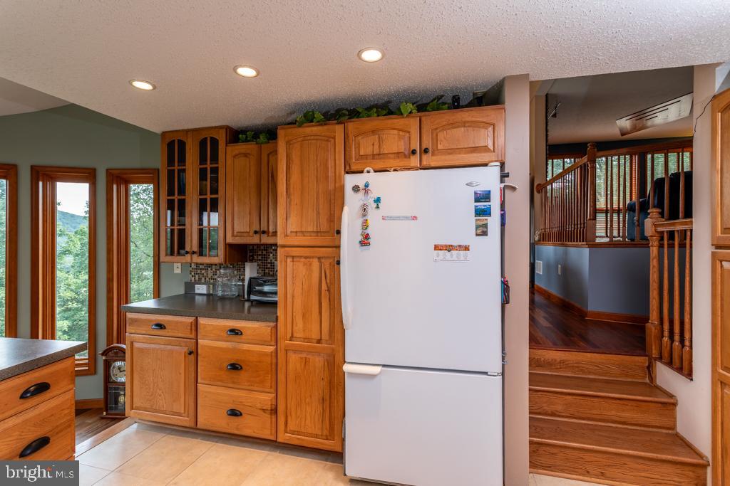 NONE UNRESTRICTED - Residential