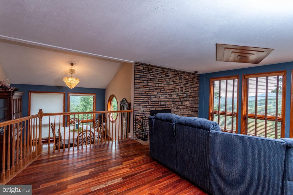 NONE UNRESTRICTED - Residential