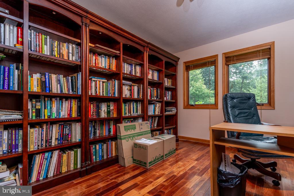 NONE UNRESTRICTED - Residential