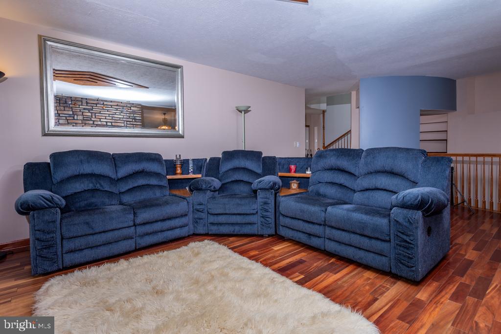 NONE UNRESTRICTED - Residential