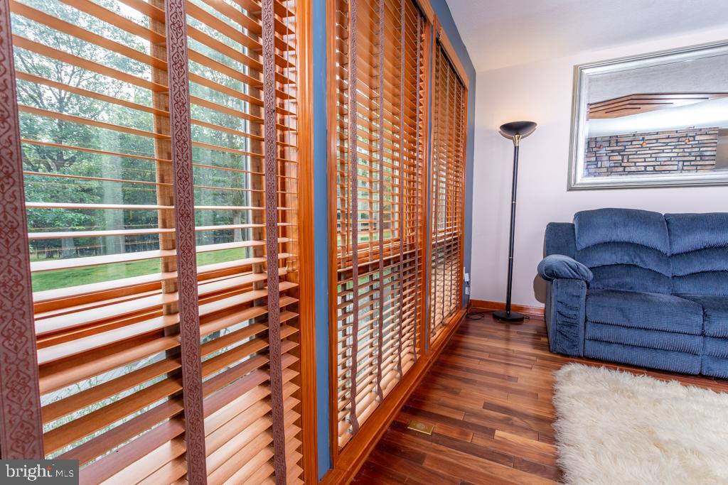 NONE UNRESTRICTED - Residential