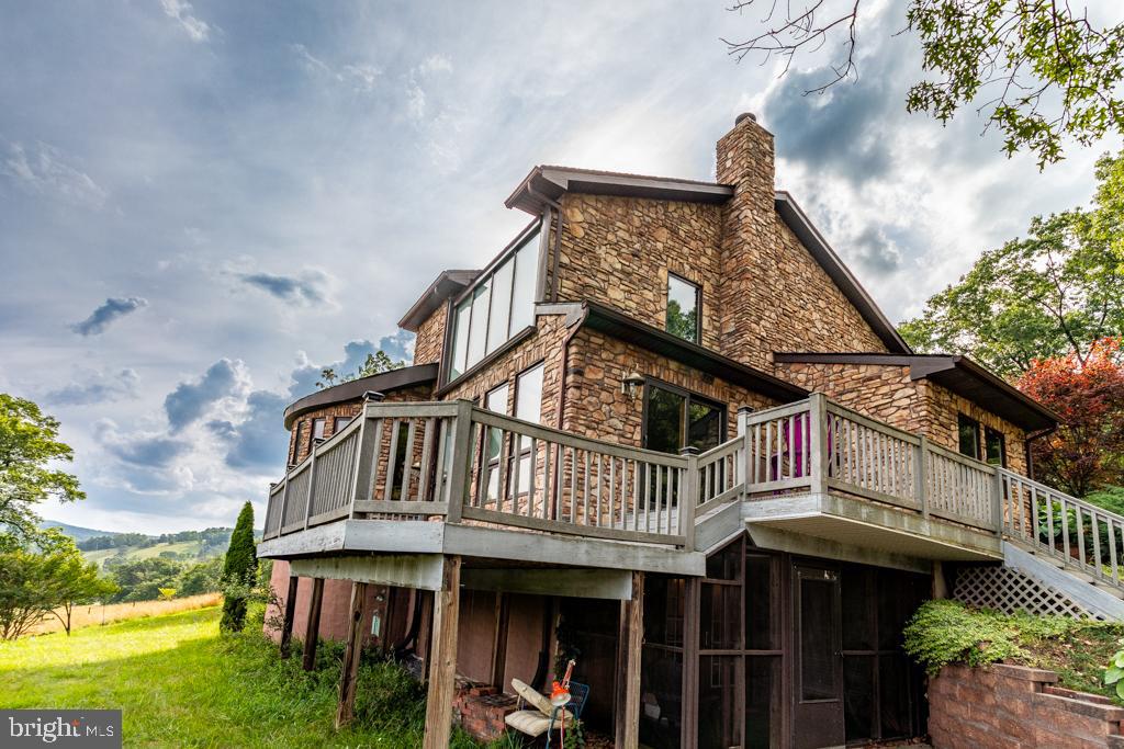 NONE UNRESTRICTED - Residential