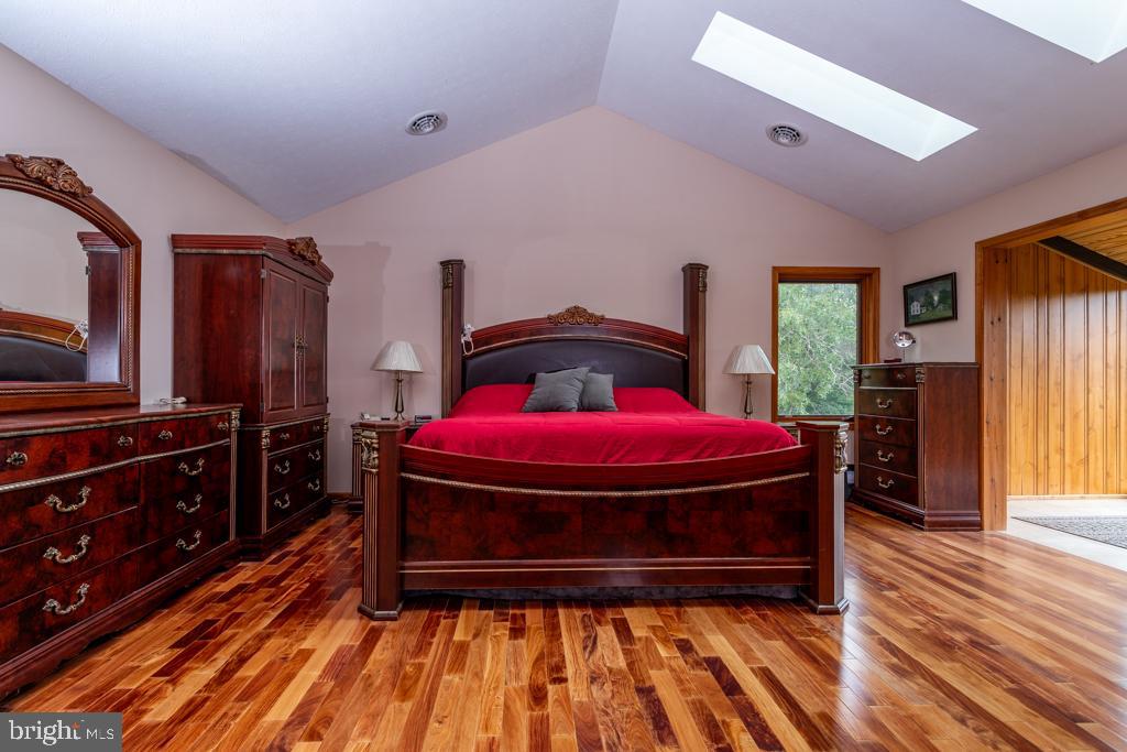 NONE UNRESTRICTED - Residential