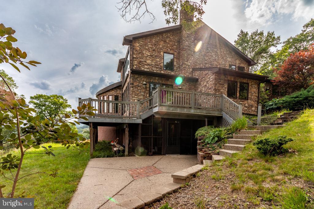 NONE UNRESTRICTED - Residential