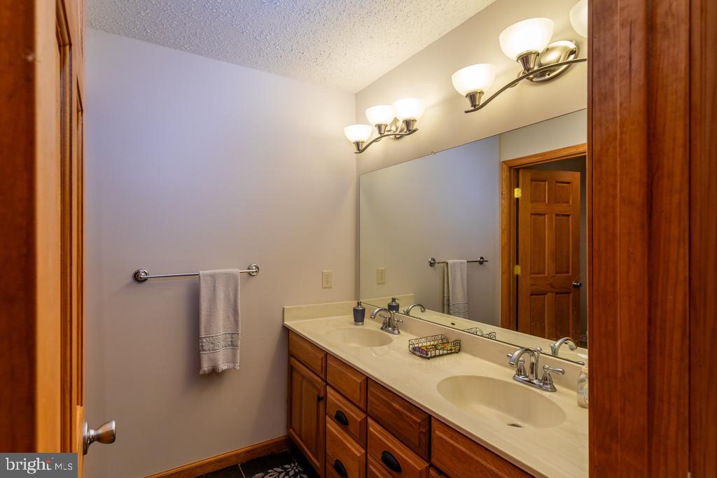 NONE UNRESTRICTED - Residential