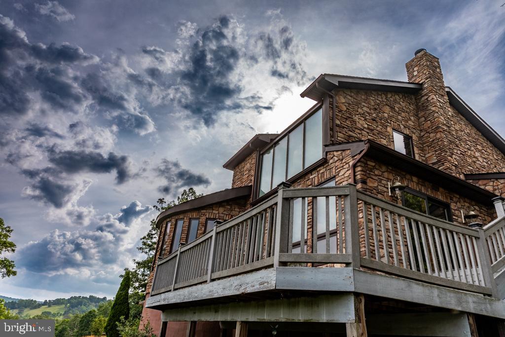 NONE UNRESTRICTED - Residential