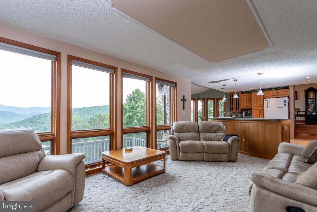 NONE UNRESTRICTED - Residential