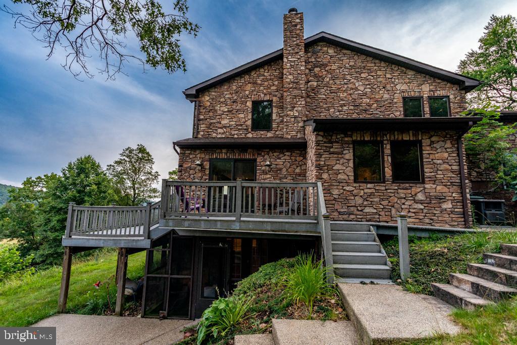 NONE UNRESTRICTED - Residential