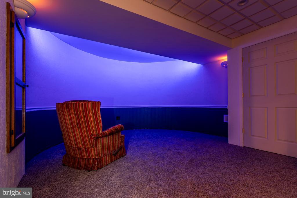 NONE UNRESTRICTED - Residential