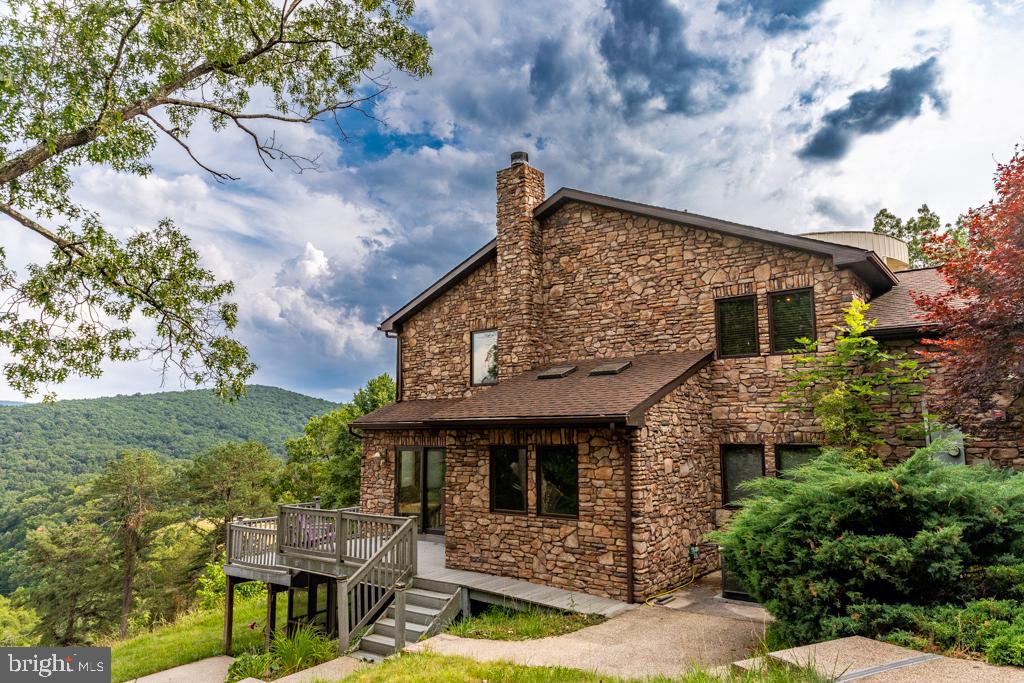 NONE UNRESTRICTED - Residential