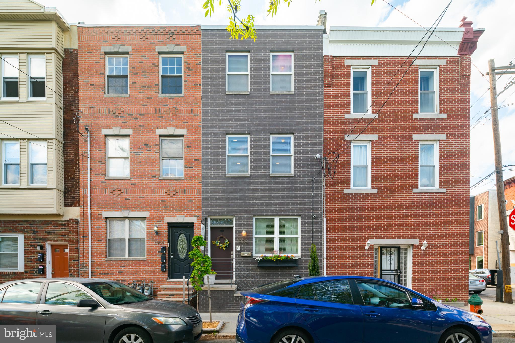QUEEN VILLAGE - Residential