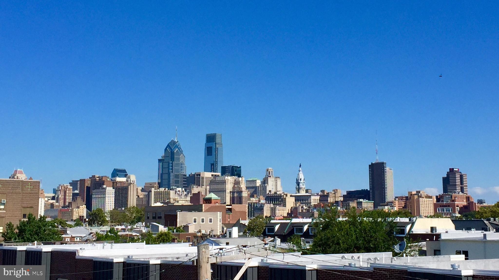 QUEEN VILLAGE - Residential