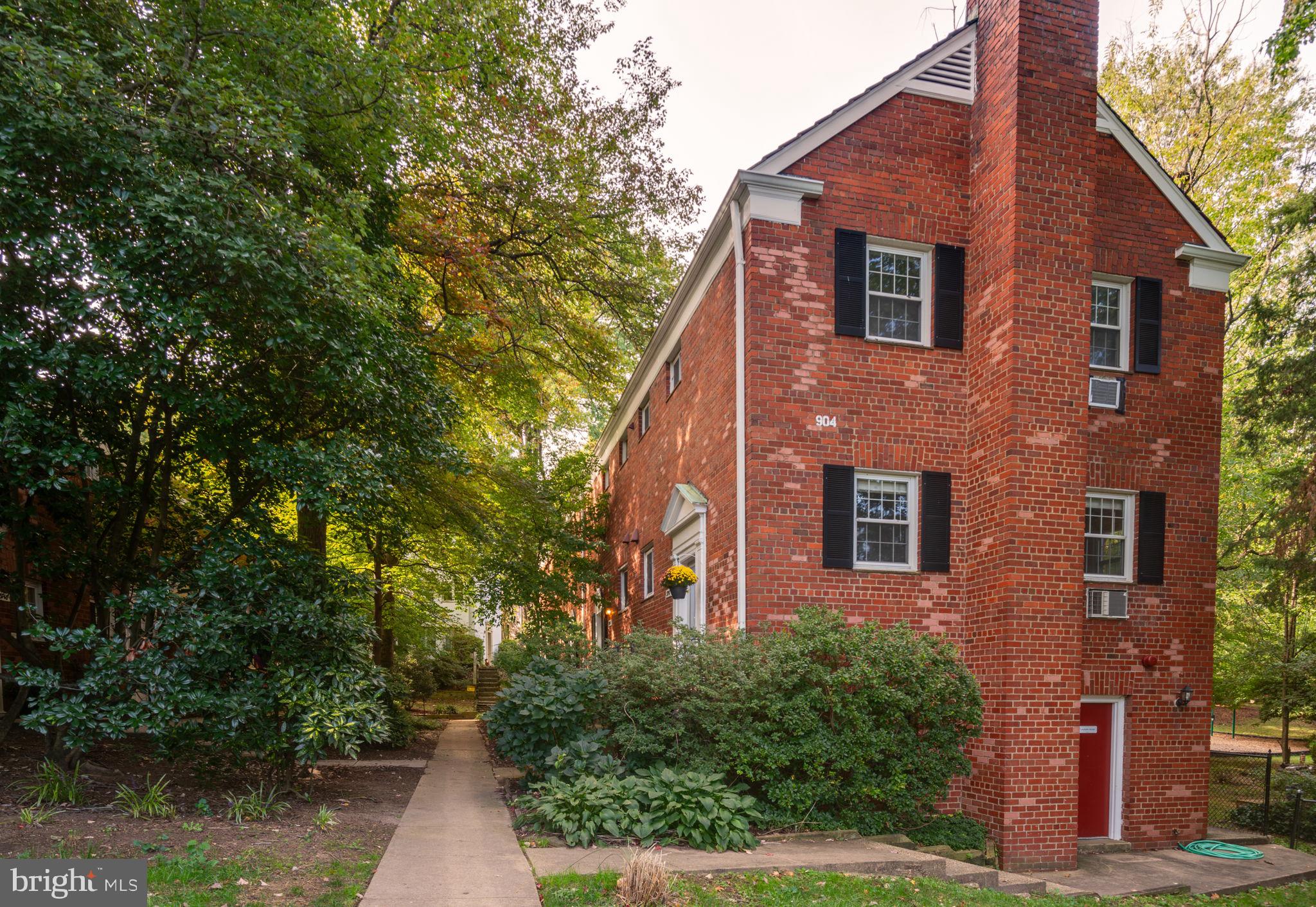 3756 GUNSTON ROAD