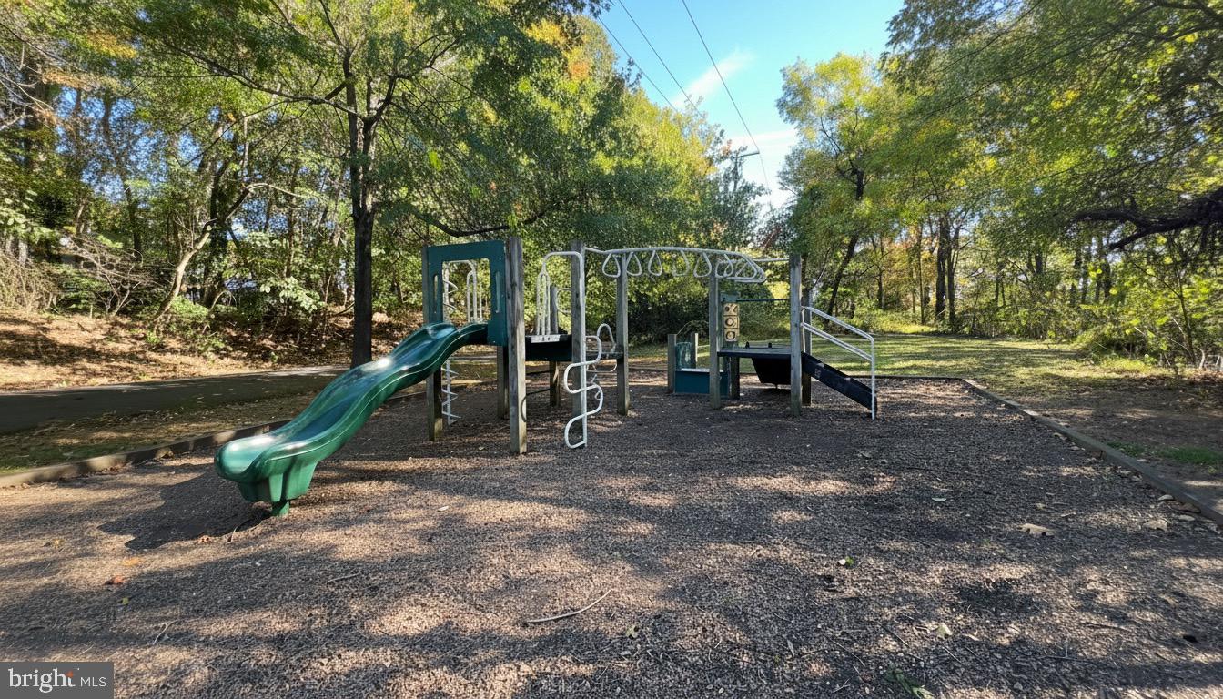 CLOPPER HILLS - Residential