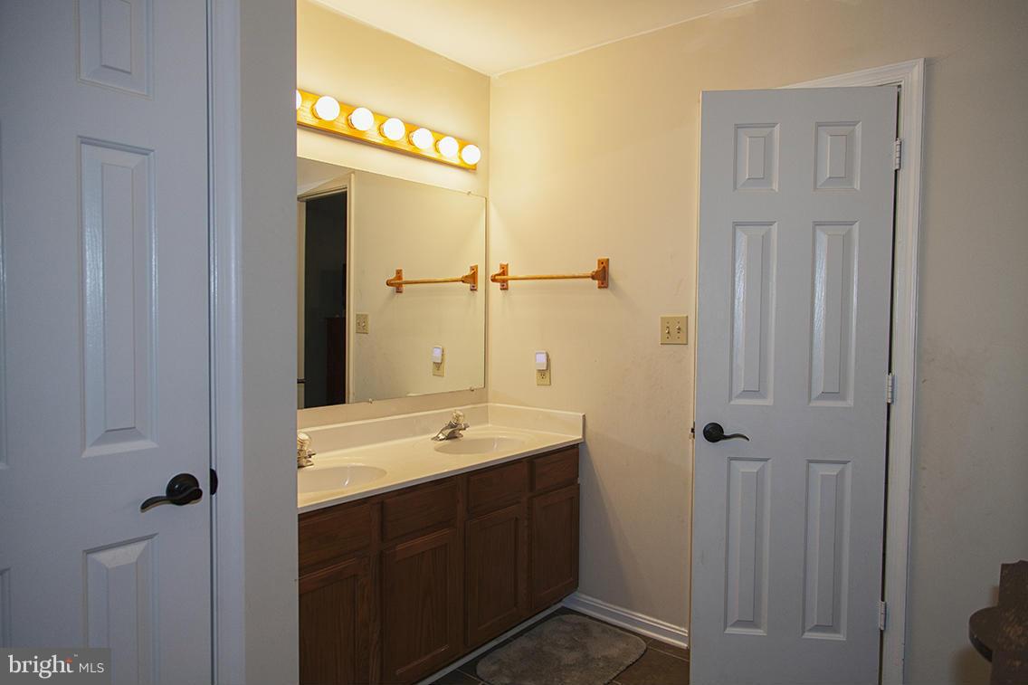 CAMELOT - Residential