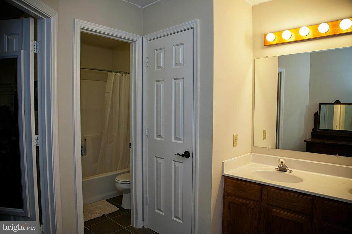 CAMELOT - Residential