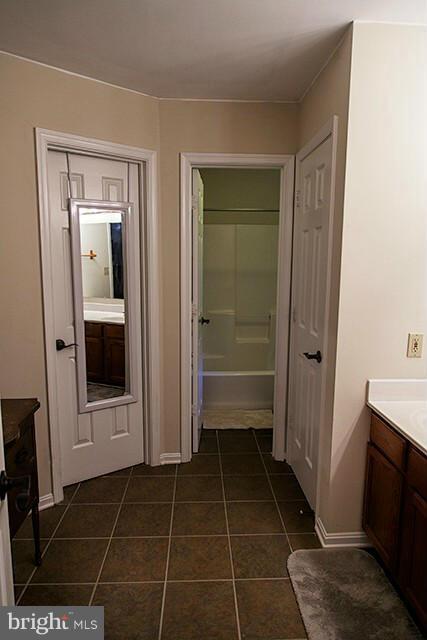 CAMELOT - Residential