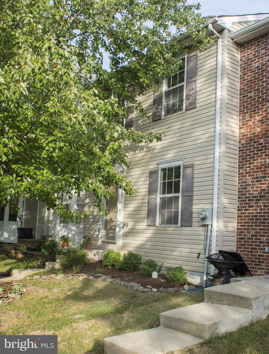 This spacious 3BR/2.5BA townhouse offers 3 finished levels with 1560 finished SF!  The open floor plan on the main level leads to a large deck and fenced-in back yard, while the lower level offers a large family room, fireplace and full bath.  So much home, and so conveniently located!