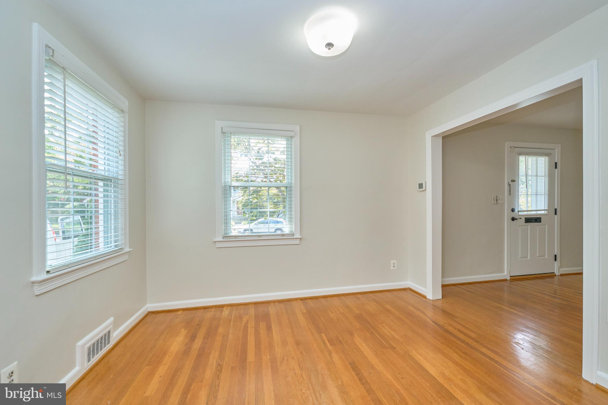 GLEBE MANOR - Residential Lease