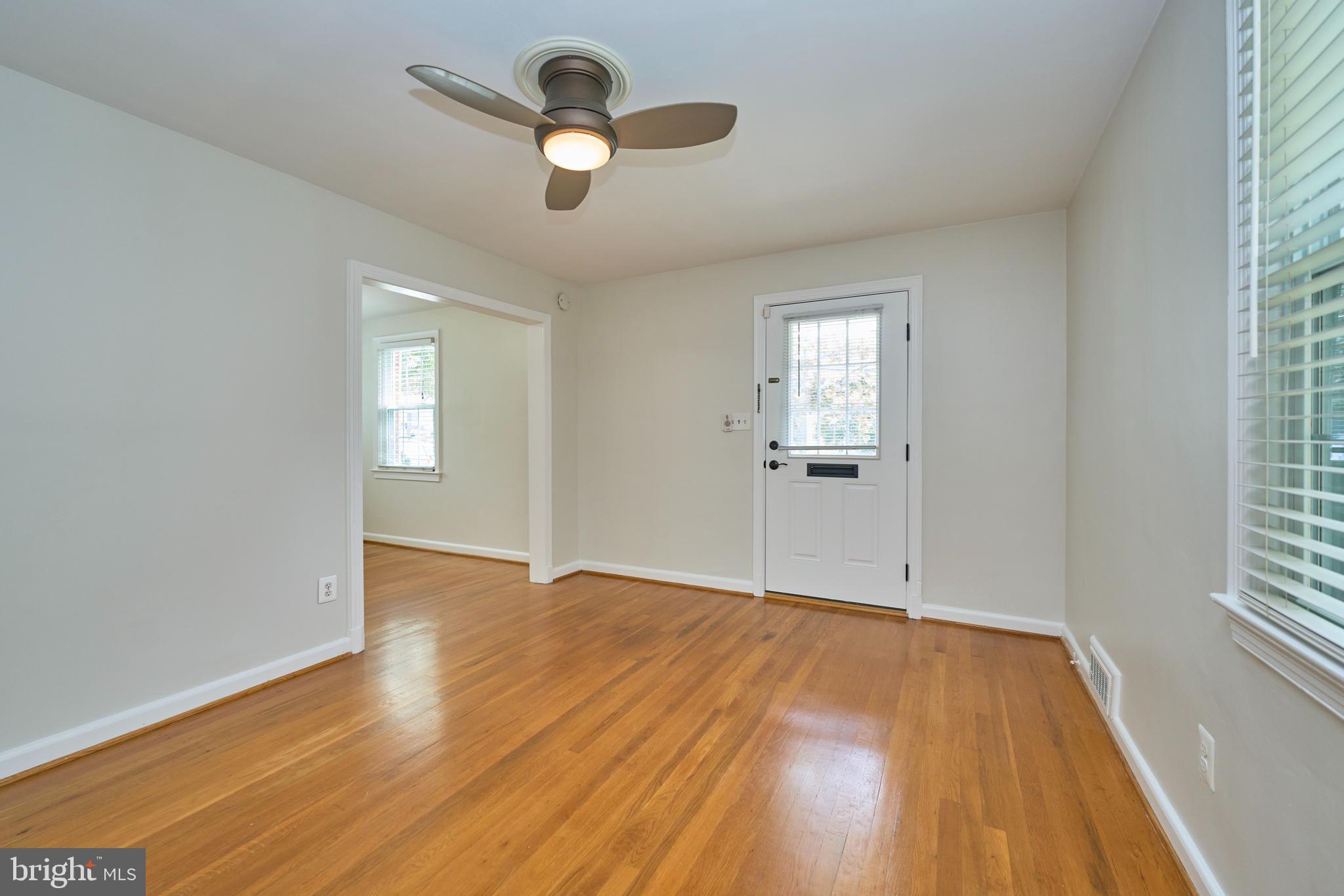 GLEBE MANOR - Residential Lease