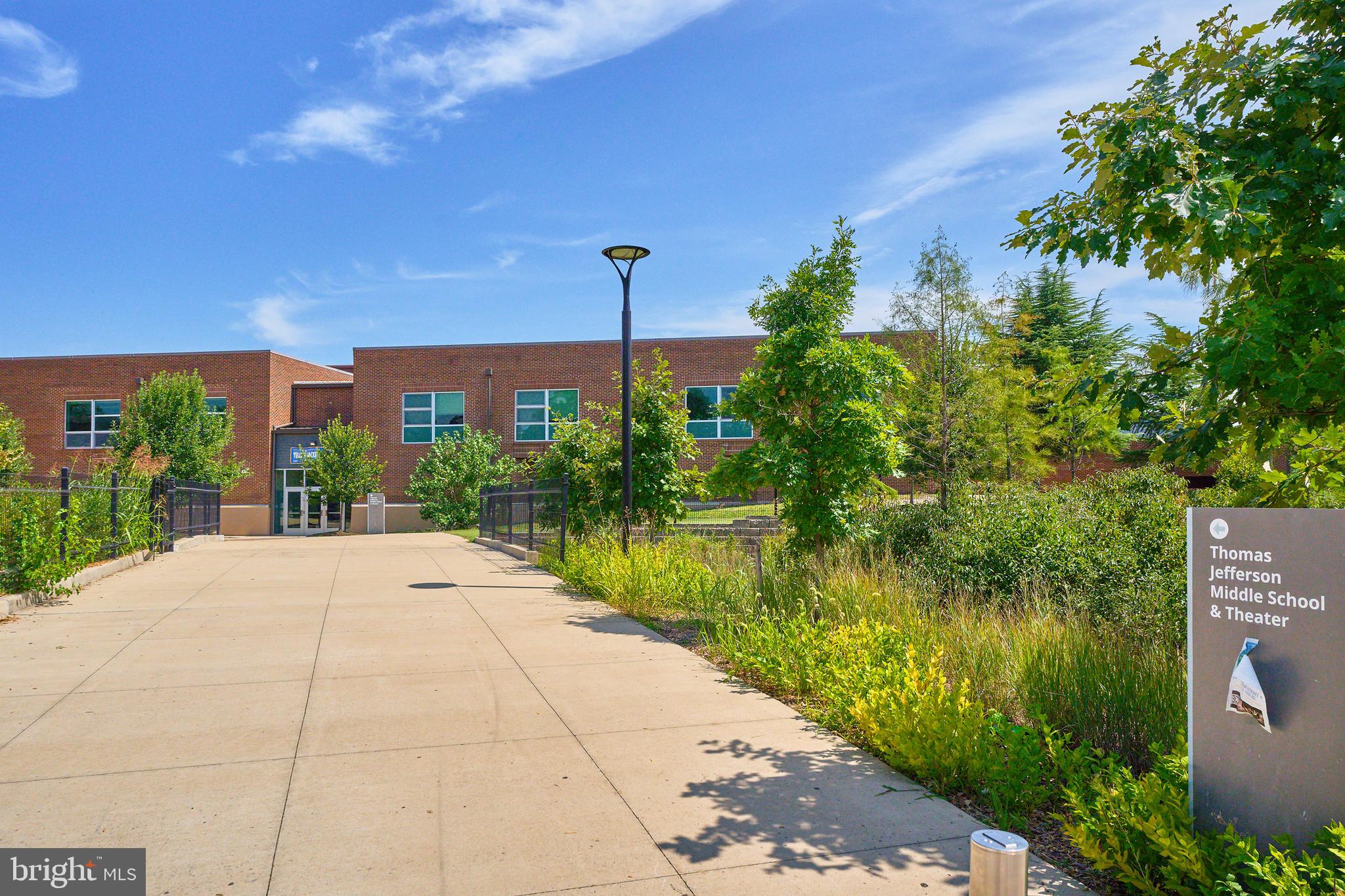 GLEBE MANOR - Residential Lease