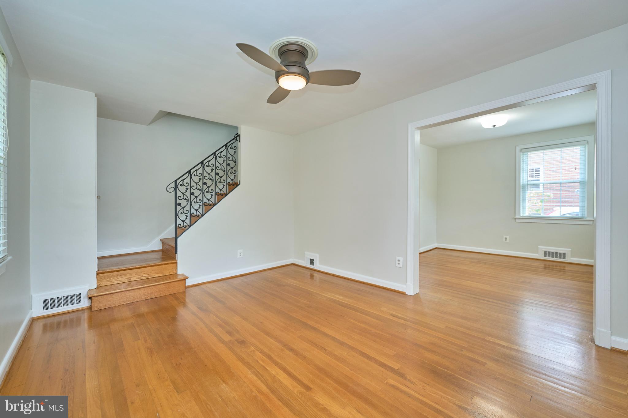 GLEBE MANOR - Residential Lease