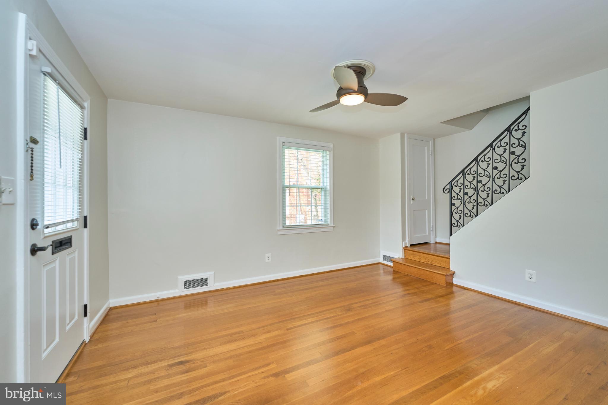 GLEBE MANOR - Residential Lease