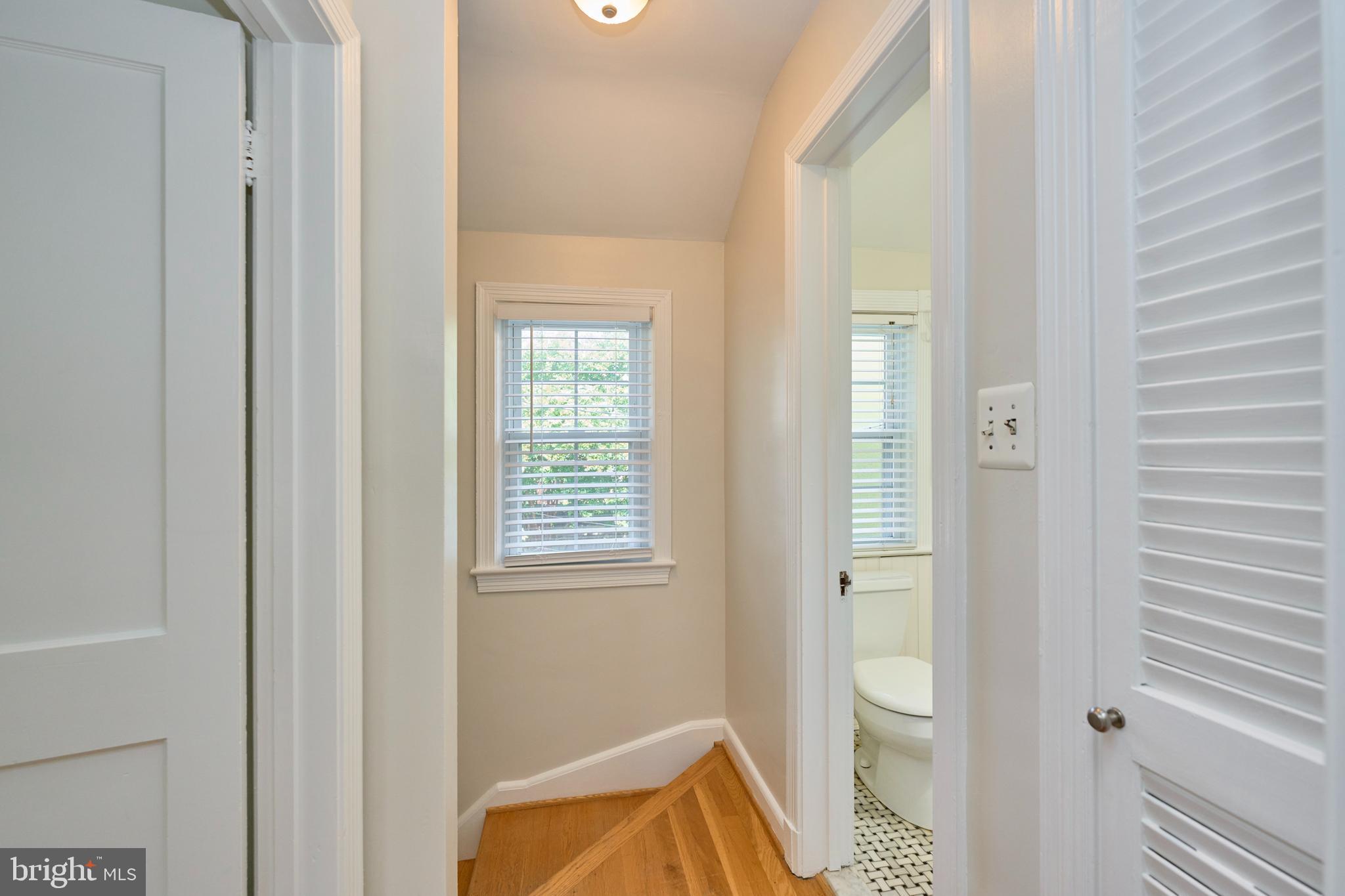 GLEBE MANOR - Residential Lease