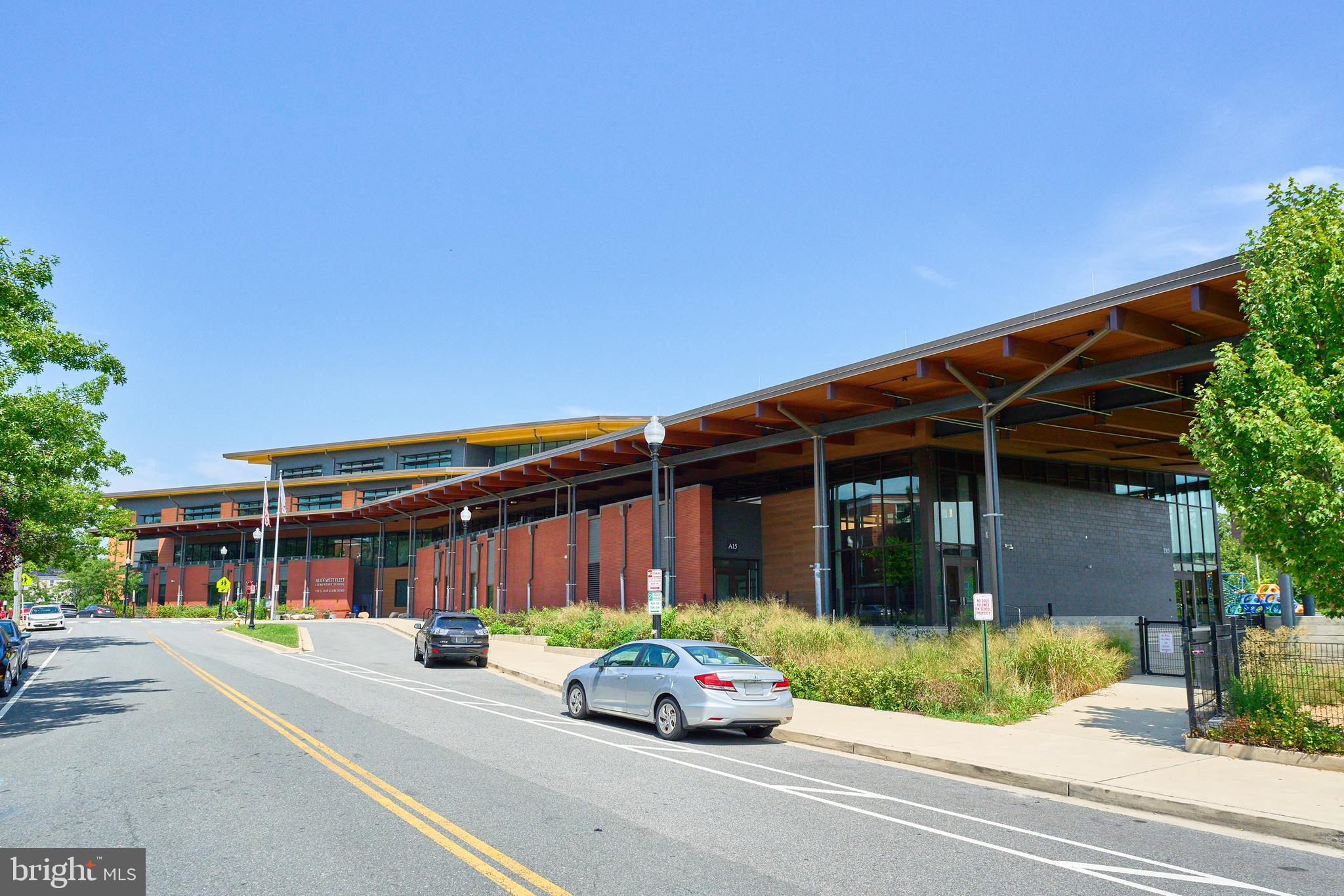 GLEBE MANOR - Residential Lease