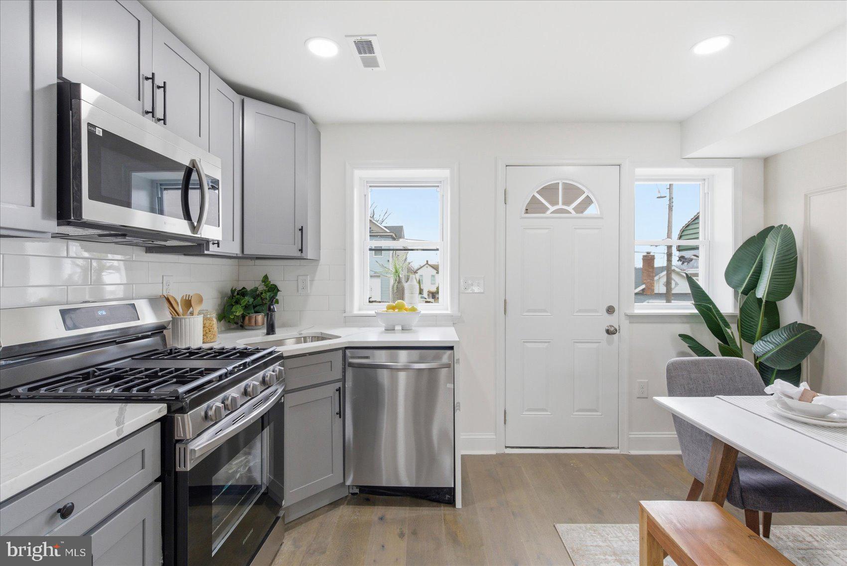 SAINT JOSEPHS - Residential