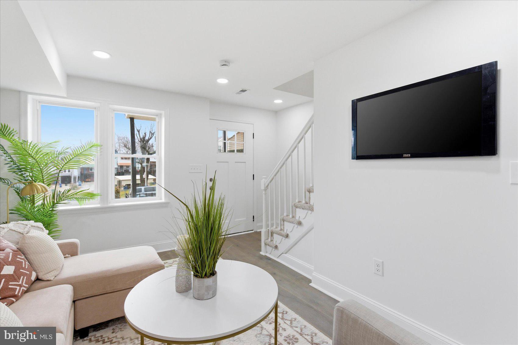 SAINT JOSEPHS - Residential