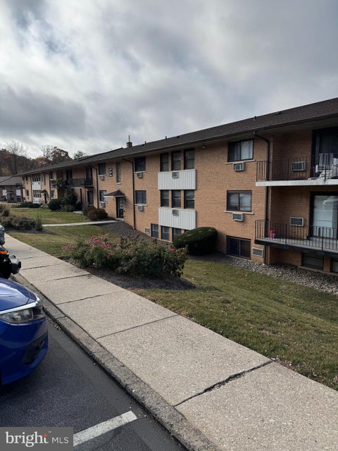 Condo For Rent - 1016 W Baltimore Pike #E-10<br/> MEDIA, PA 19063