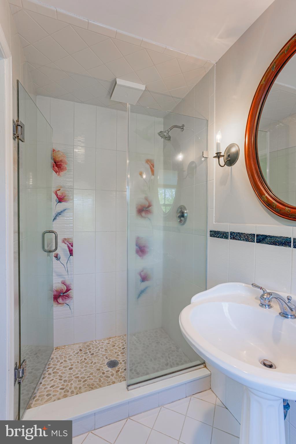 RADNOR HUNT - Residential