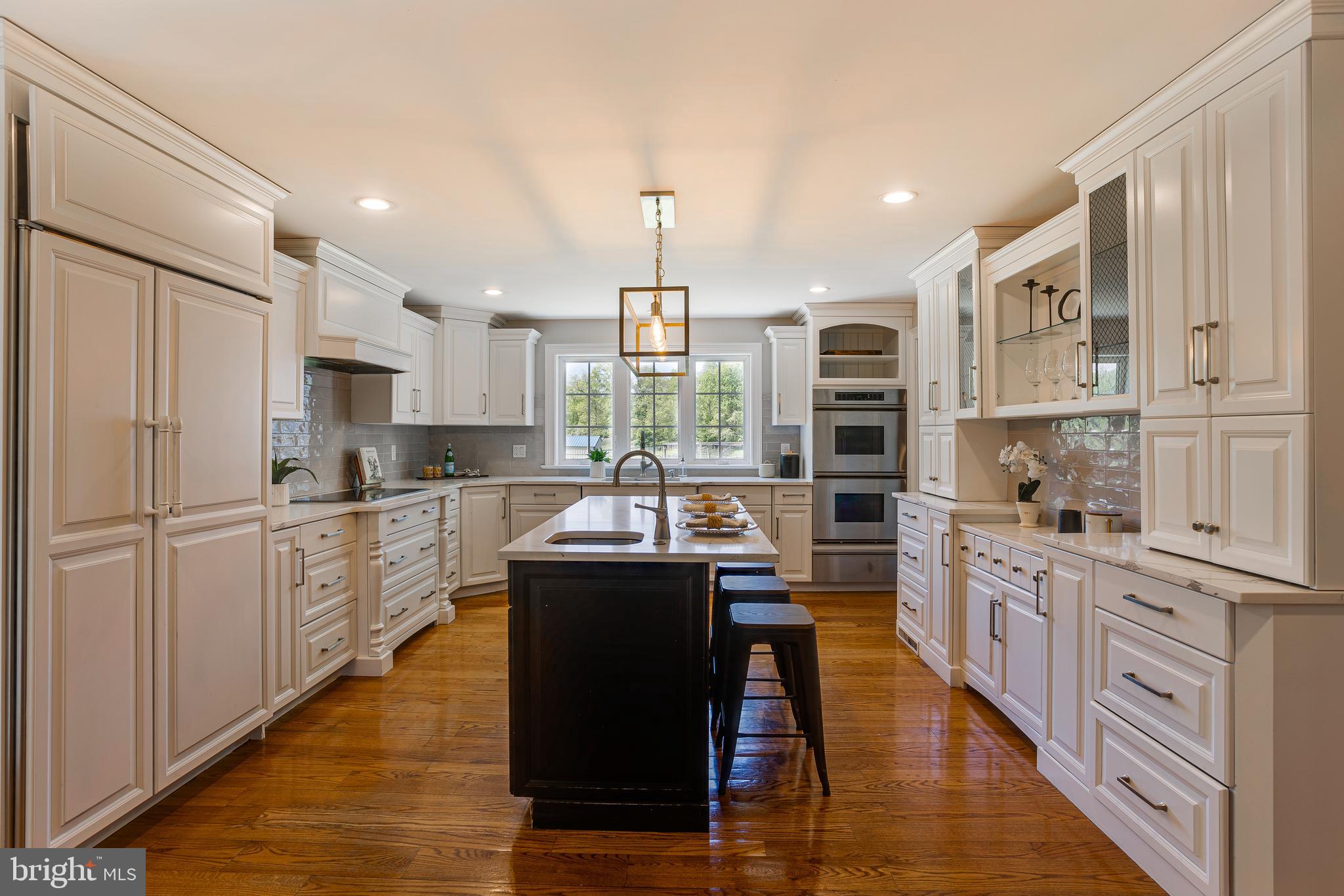 RADNOR HUNT - Residential