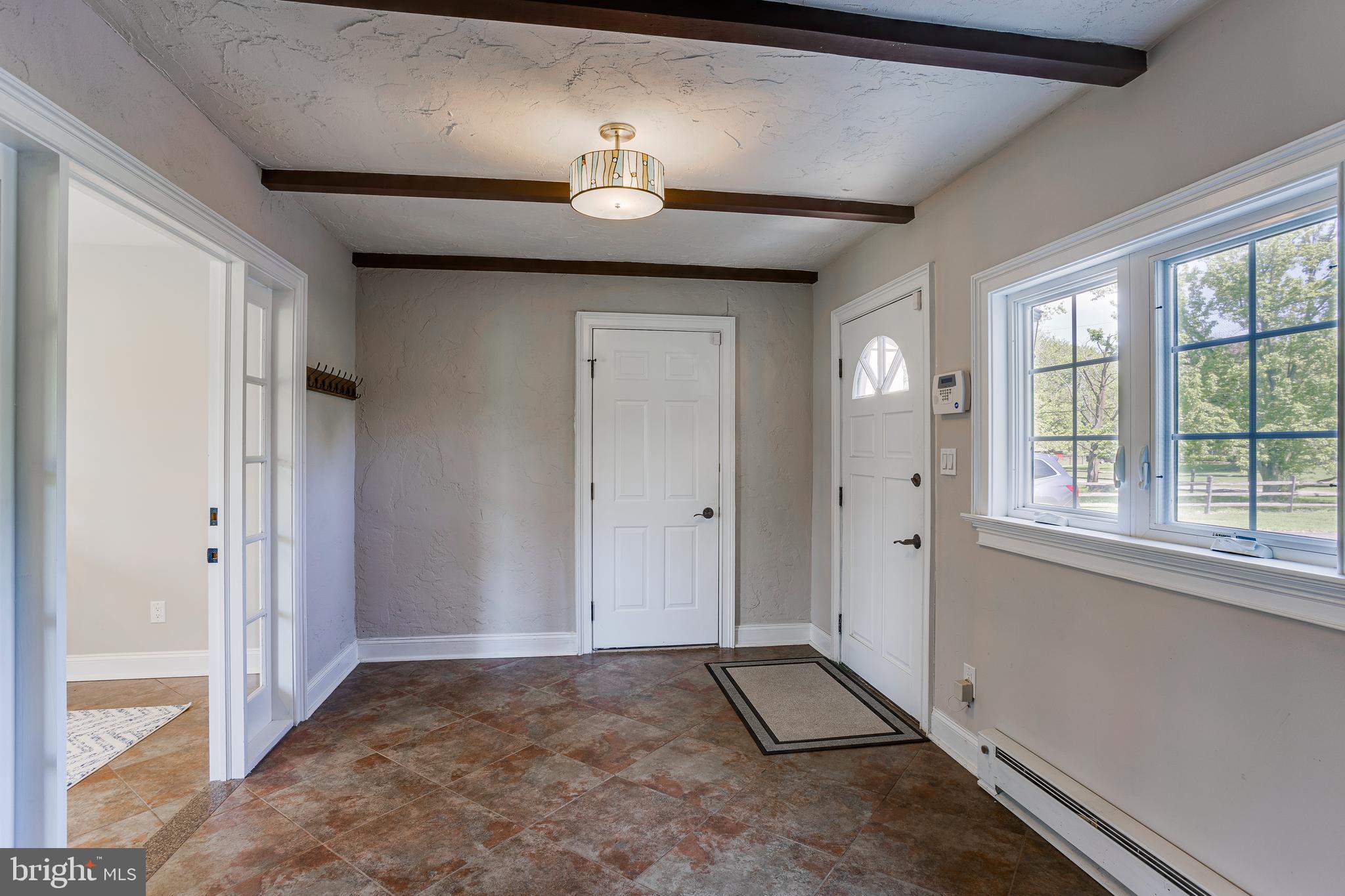 RADNOR HUNT - Residential