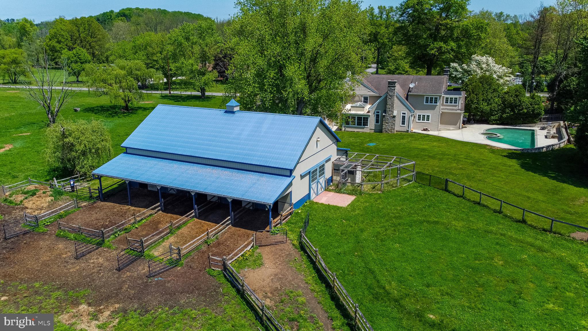 RADNOR HUNT - Residential