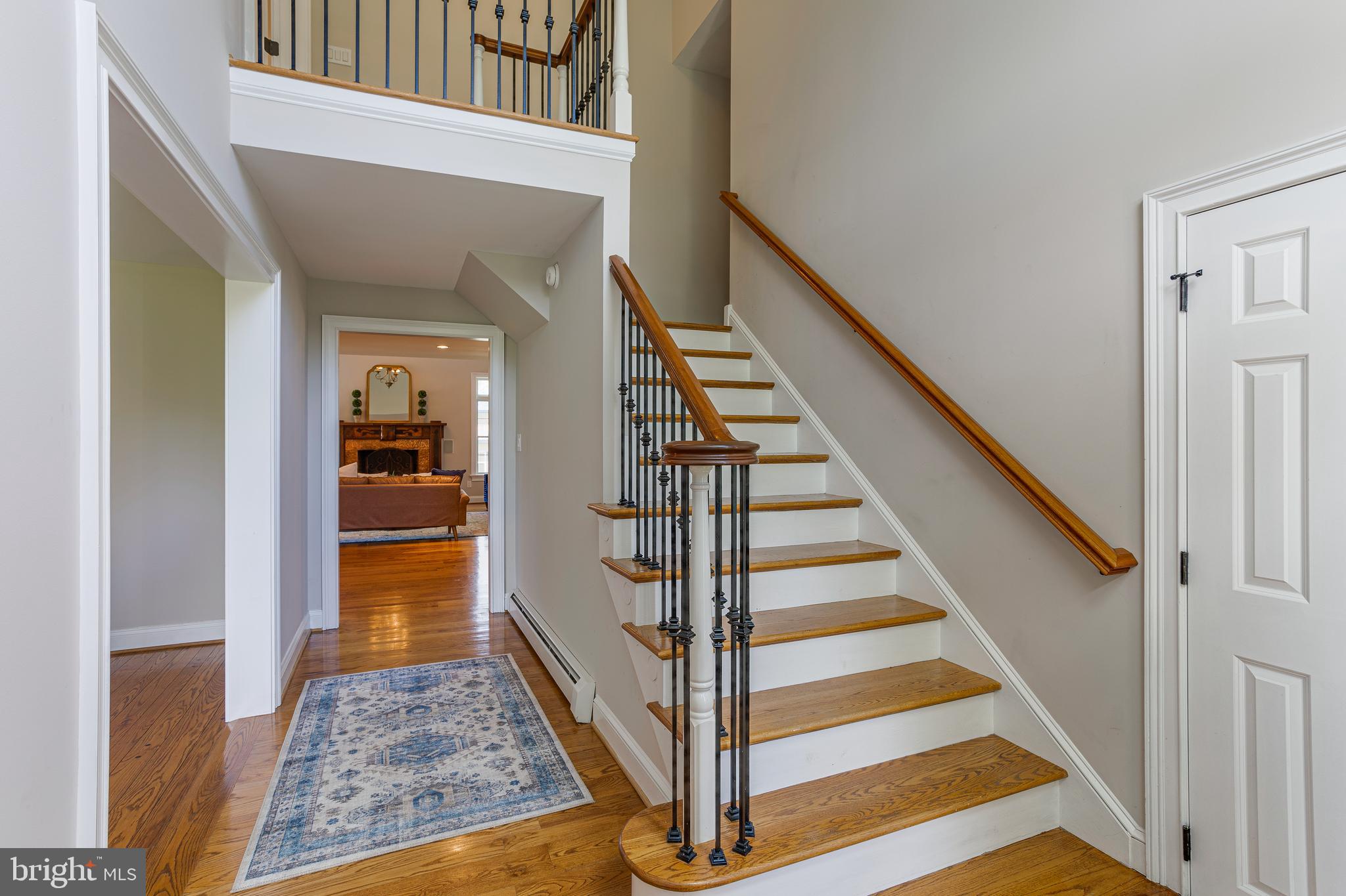 RADNOR HUNT - Residential