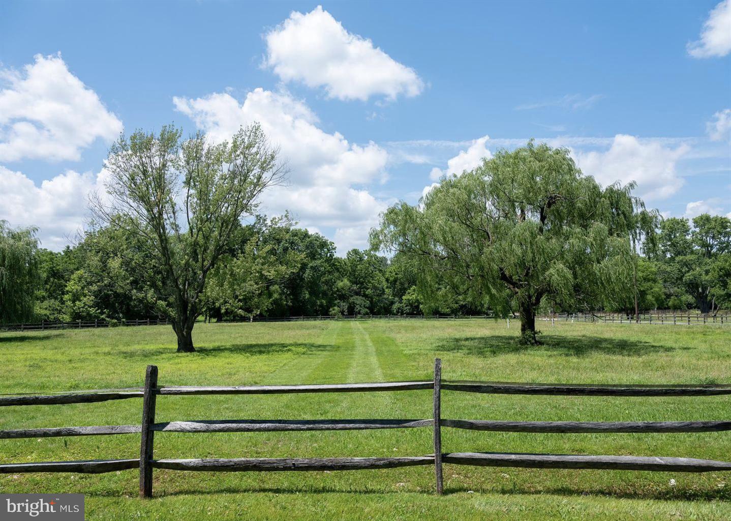 RADNOR HUNT - Residential