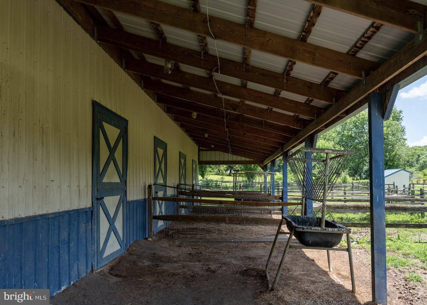 RADNOR HUNT - Residential