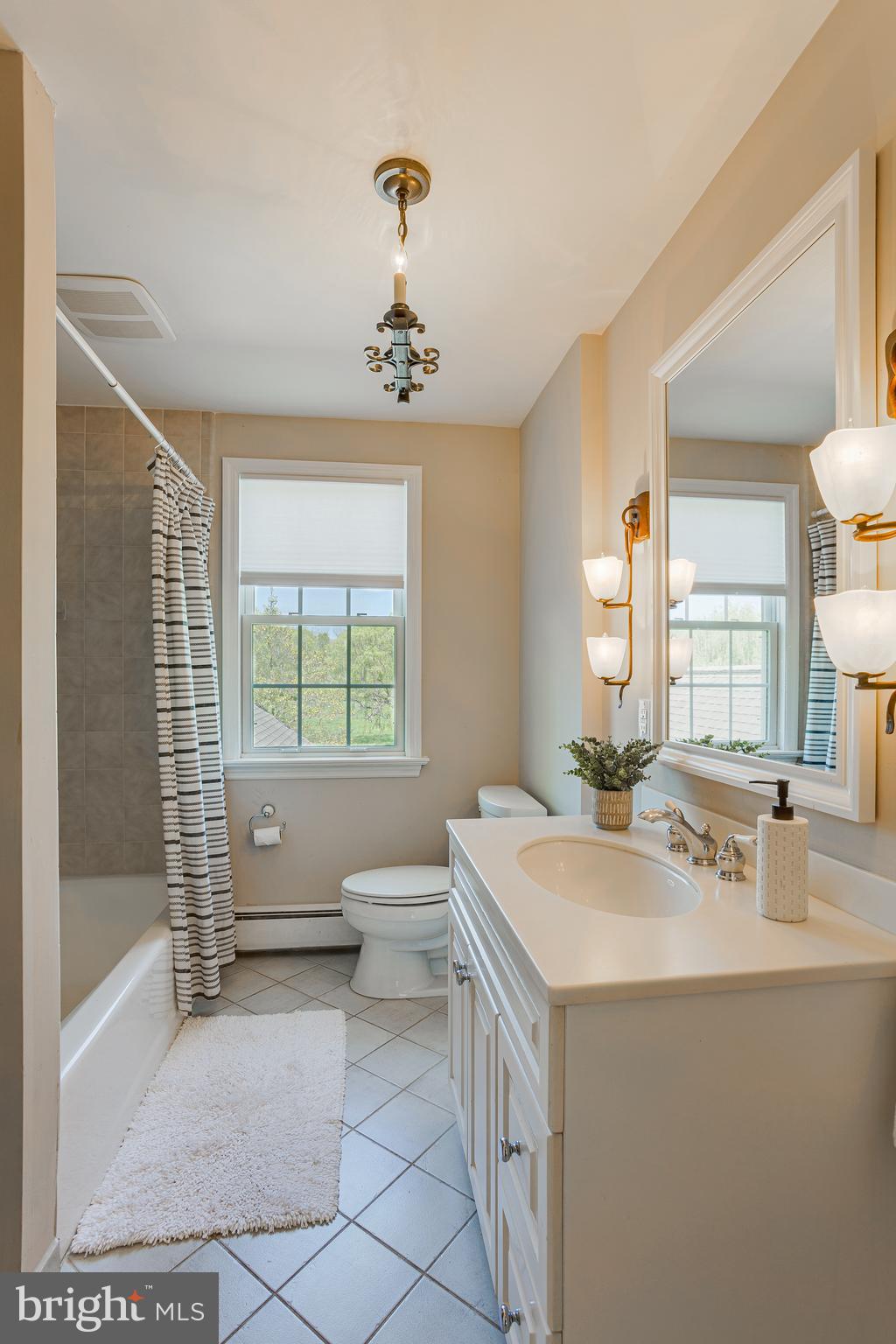 RADNOR HUNT - Residential