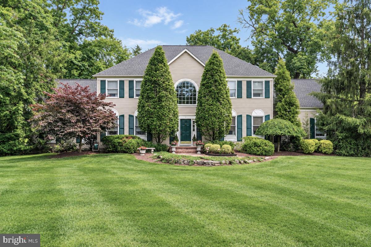 1 MAXWELL COURT