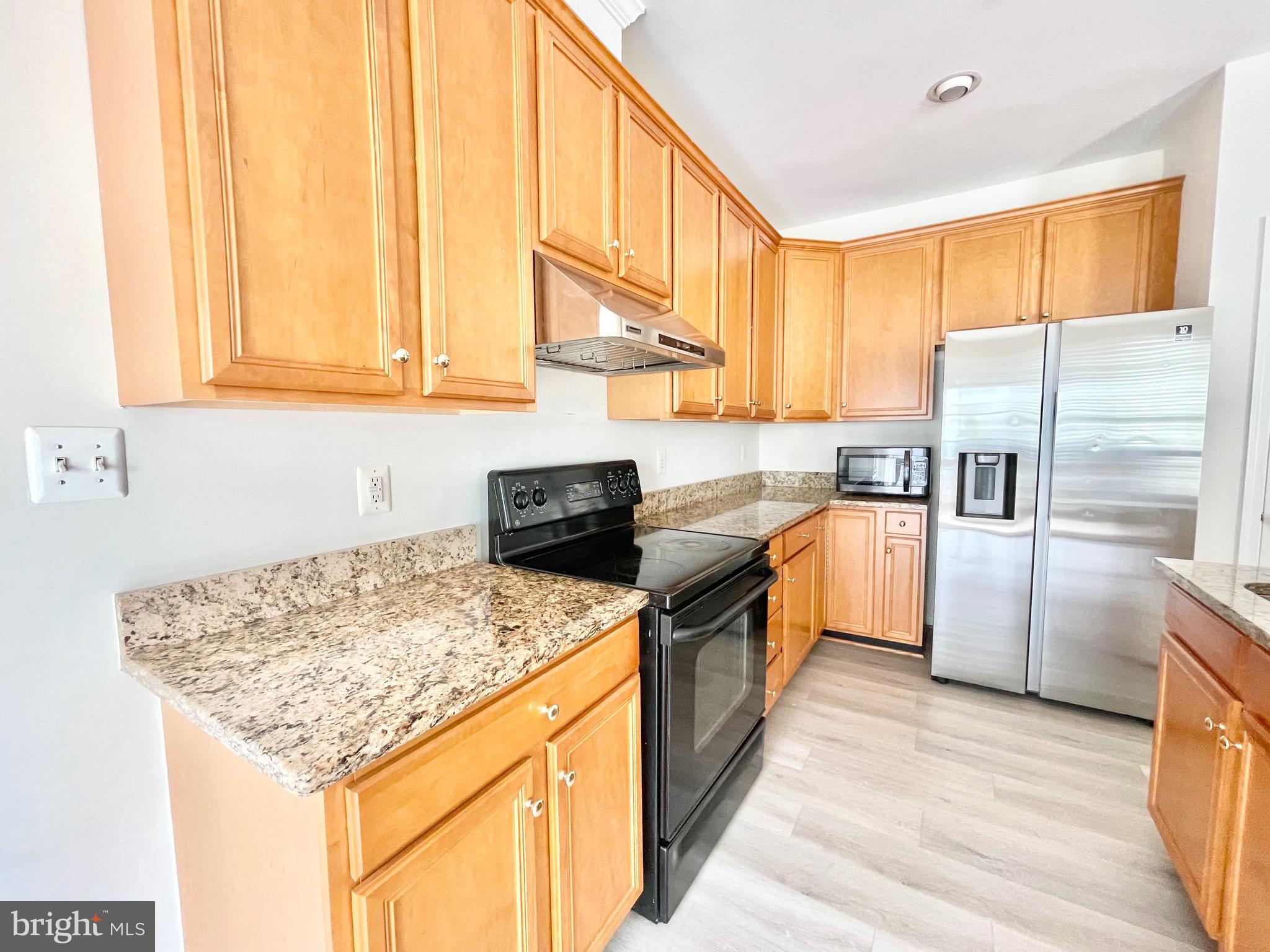 SOUTH RIDING - Residential Lease