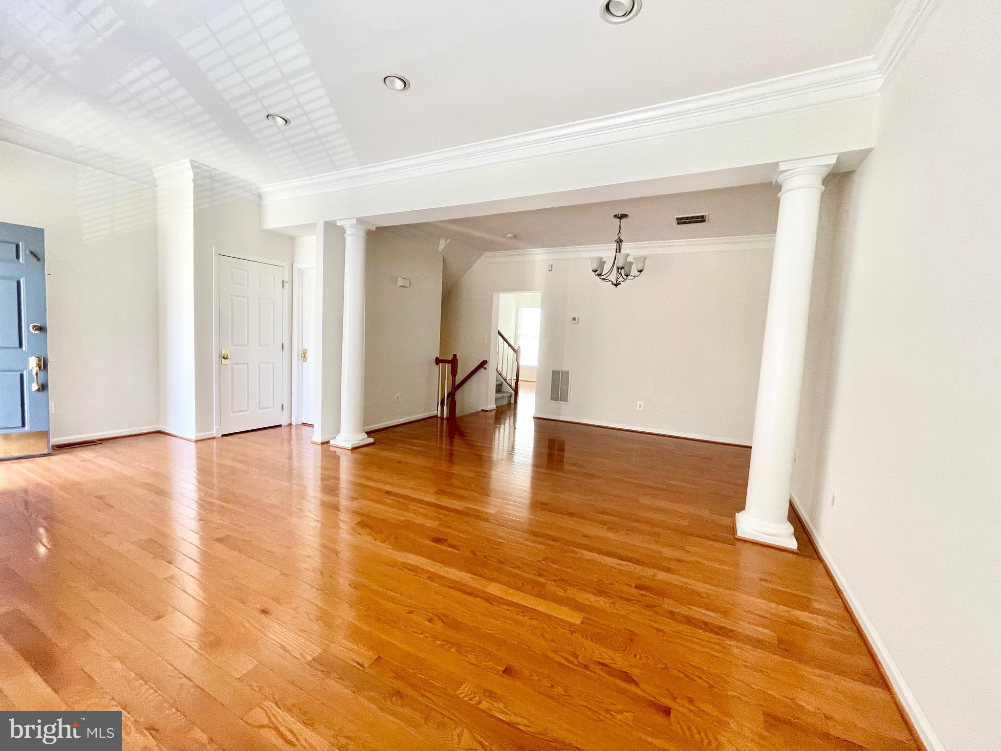 SOUTH RIDING - Residential Lease