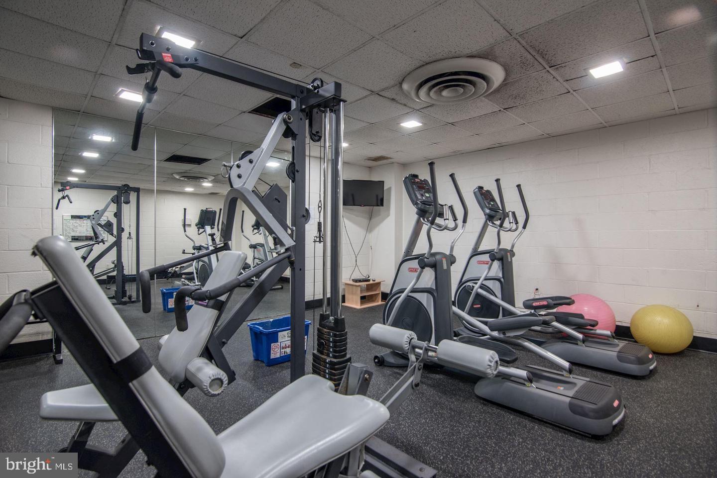 CHEVY CHASE - Residential Lease