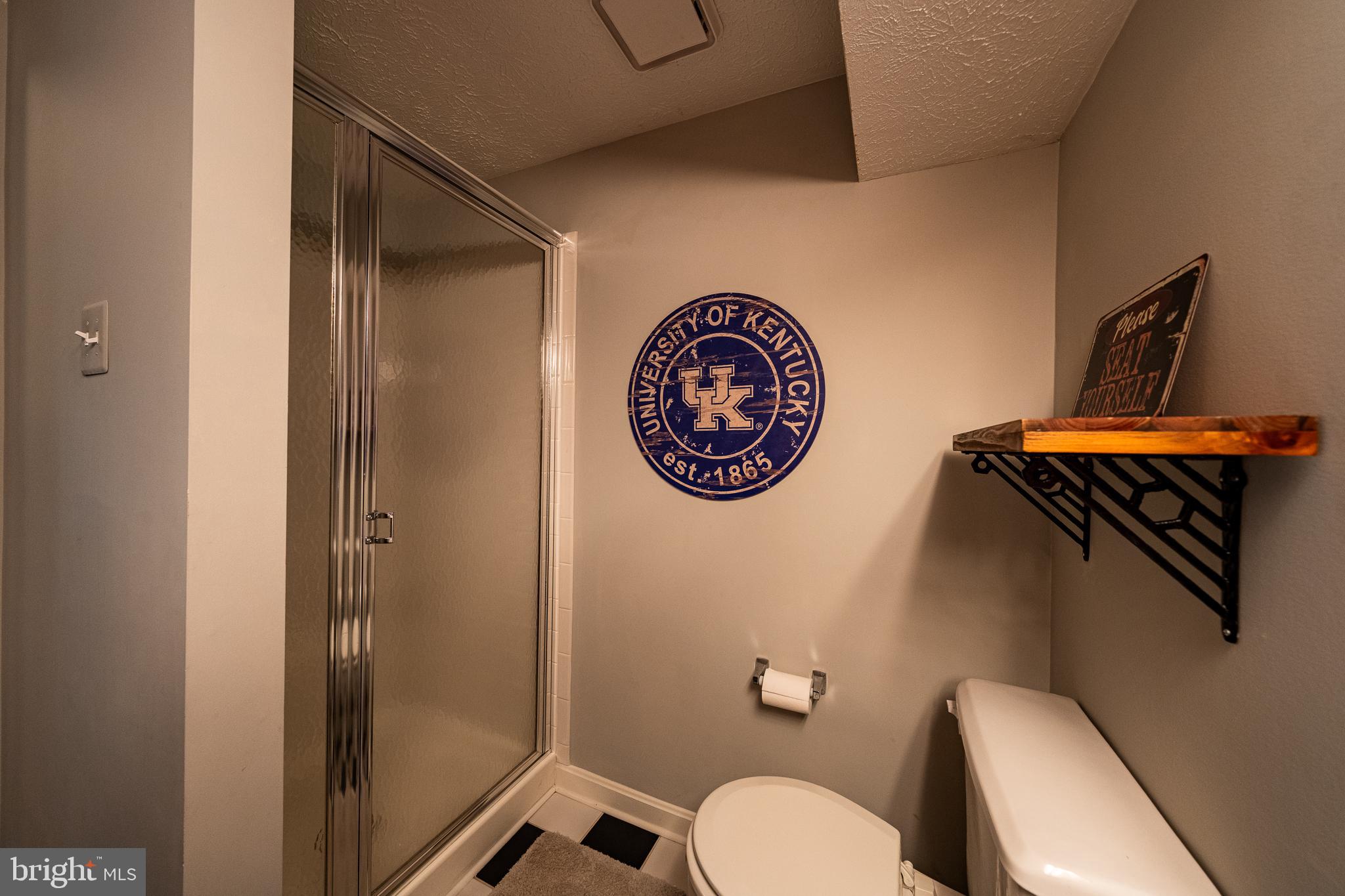 HUNTERS CROSSING - Residential