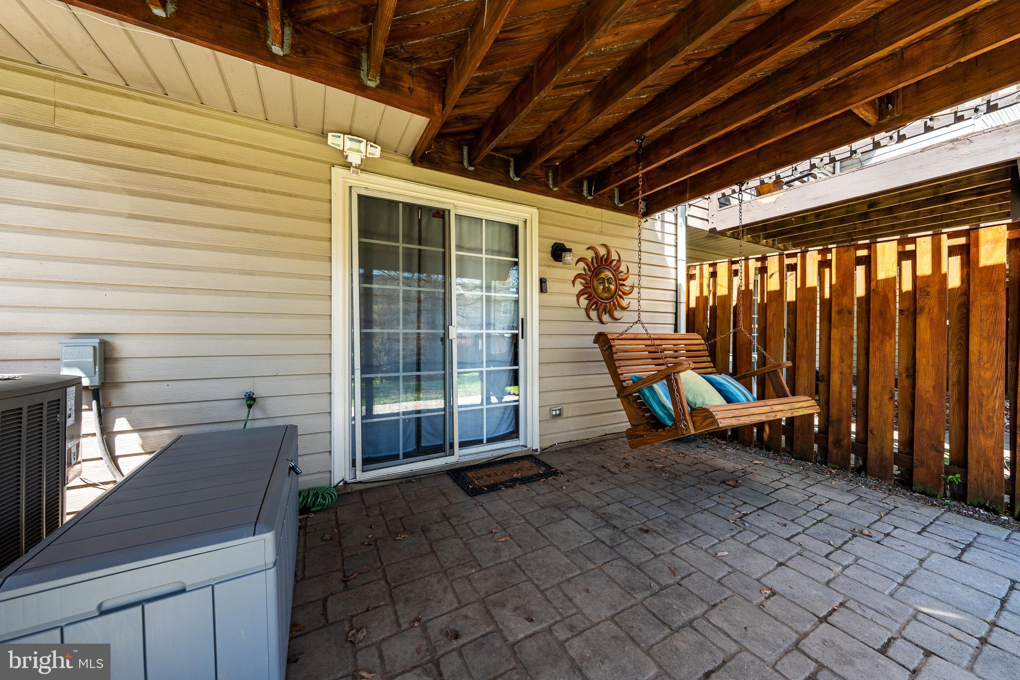 HUNTERS CROSSING - Residential