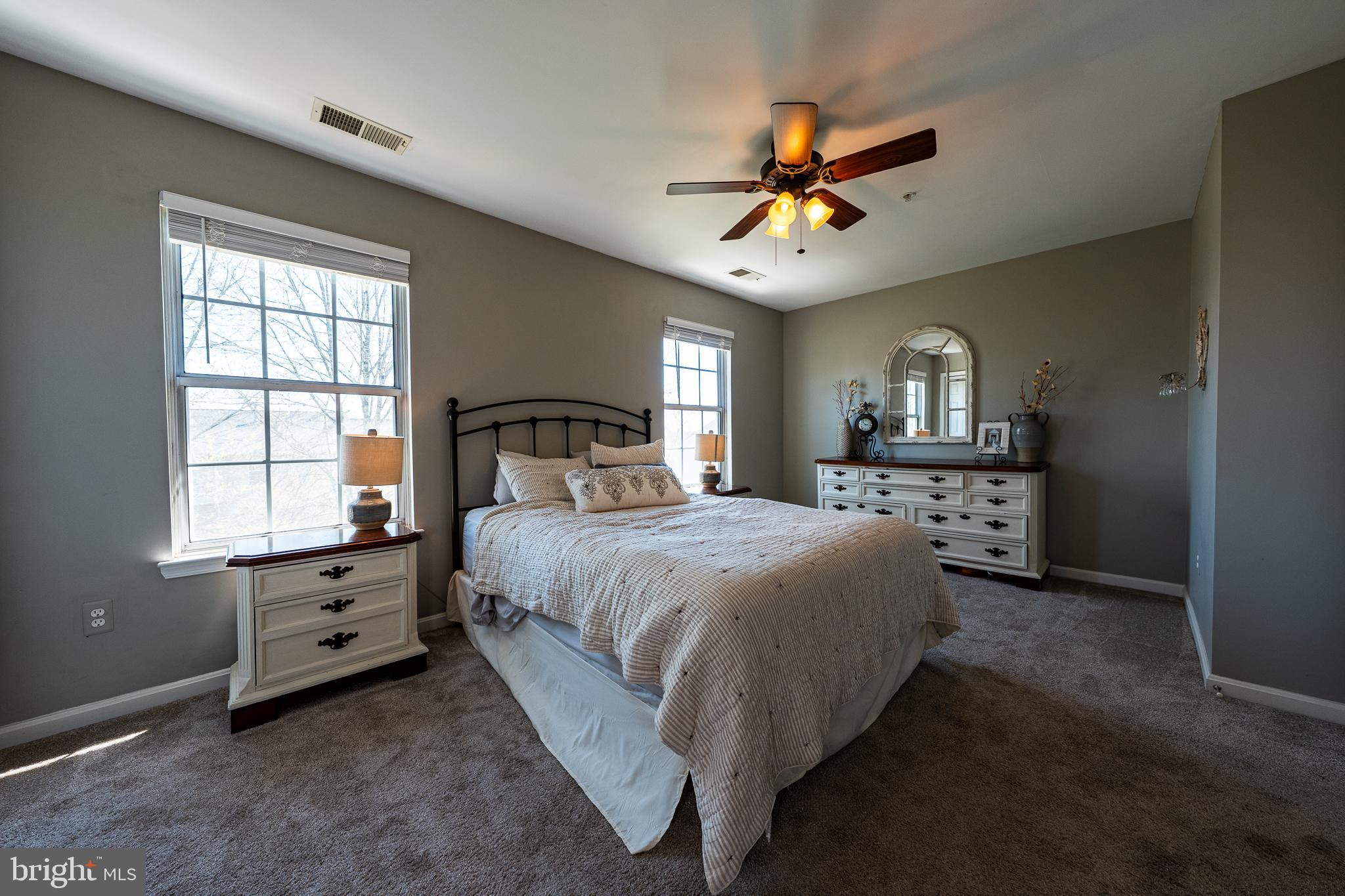 HUNTERS CROSSING - Residential