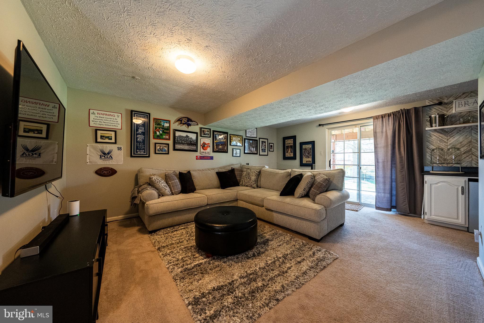 HUNTERS CROSSING - Residential