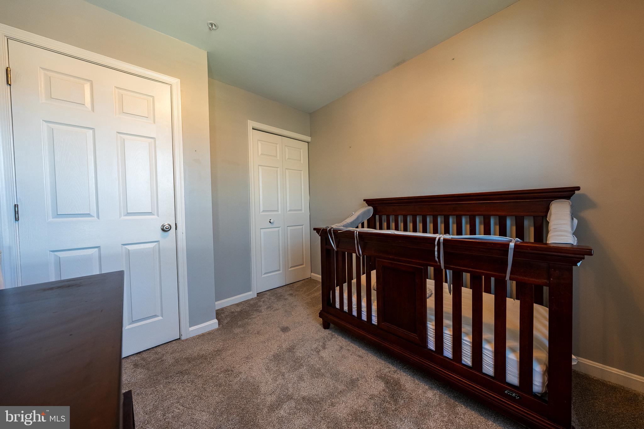 HUNTERS CROSSING - Residential